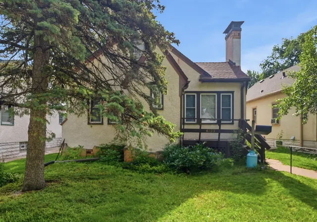 3rd image of 4223 Nokomis Ave, Minneapolis, MN 55406 | MLS# 7103228