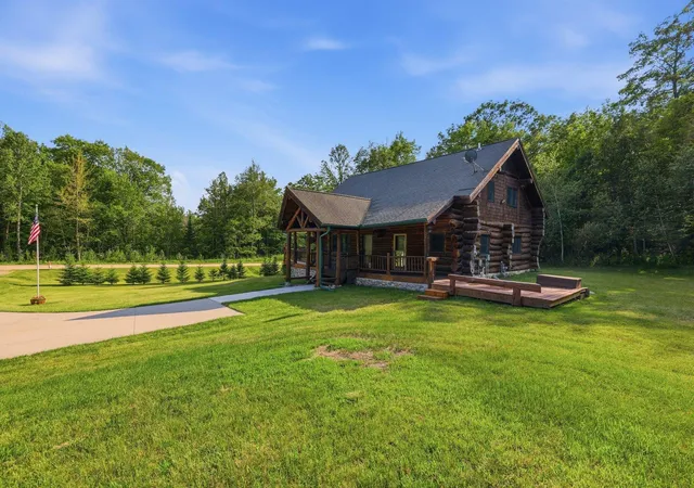 3rd image of 18583 Unger Ln, Grand Rapids, MN 55744 | MLS# 7103240
