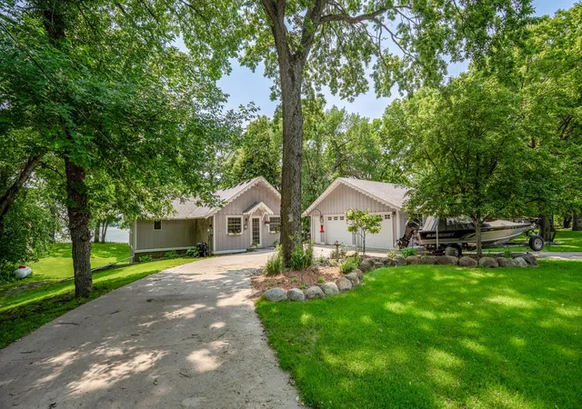 Homes for sale in Spicer, MN | 5999 150th Ave Ne, Spicer, MN 56288 | MLS# 7103253