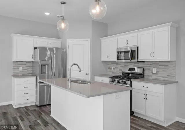 2nd image of 2617 Ivan Ave Ne, Saint Michael, MN 55376 | MLS# 7103266