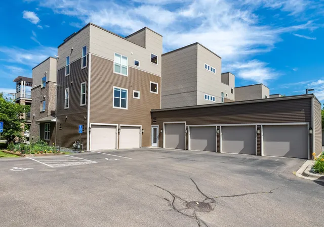 34th image of 3970 Wooddale Ave S #202D, Saint Louis Park, MN 55416 | MLS# 7103322