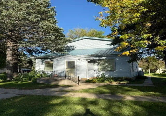 Photo 1 of Single family home for sale at 102 N Grove St, Okabena, MN 56161 | MLS# 7103344 | Listing updated on 2026-09-16