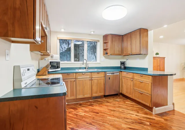 5th image of 12112 W River Rd, Champlin, MN 55316 | MLS# 7103356