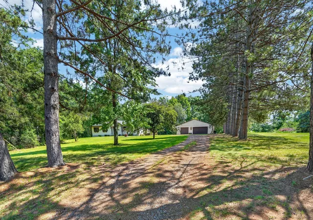 5th image of 21571 State Hwy 18, Finlayson, MN 55735 | MLS# 7103358
