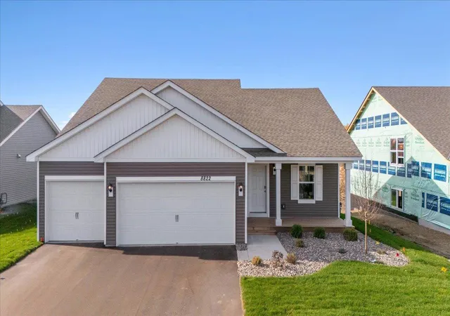 Homes for sale in Lakeville, MN | 17428 Dulles Ln, Lakeville, MN 55044 | MLS# 7103365