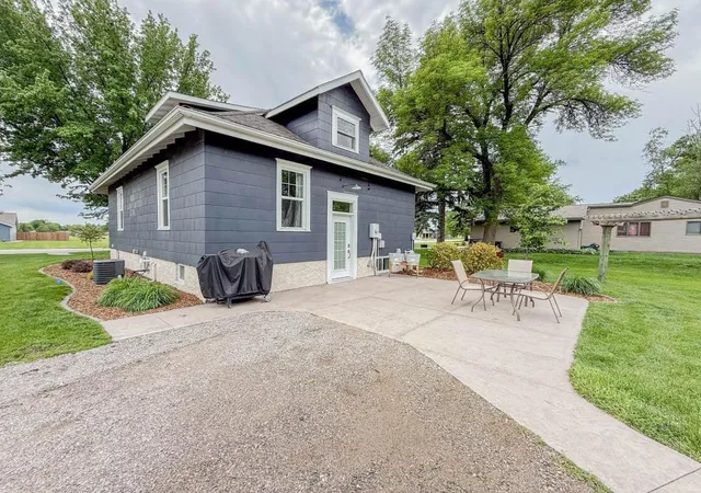 Homes for sale in Olivia, MN | 1316 W Fairview Ave, Olivia, MN 56277 | MLS# 7103381