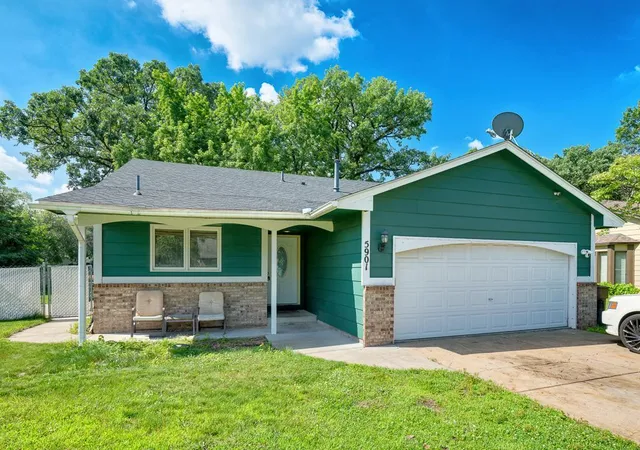 Homes for sale in Champlin, MN | 5901 114th Pl N, Champlin, MN 55316 | MLS# 7103398