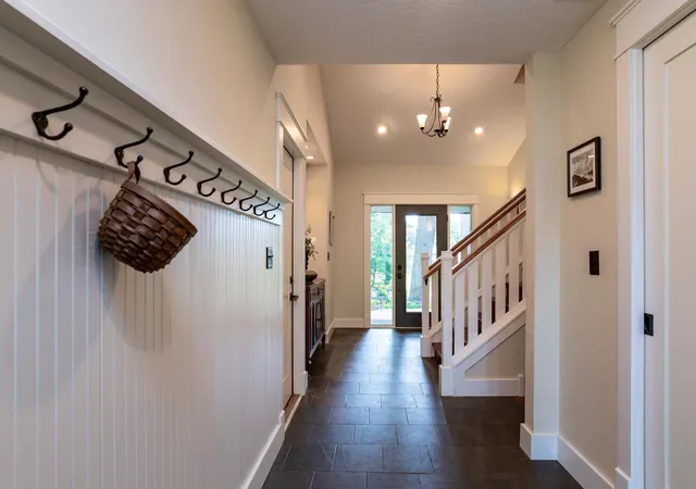 3rd image of 1421 Clement St, Mendota Heights, MN 55118 | MLS# 7103415