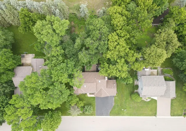 Homes for sale in Chanhassen, MN | 1020 Lake Lucy Rd, Chanhassen, MN 55317 | MLS# 7103419