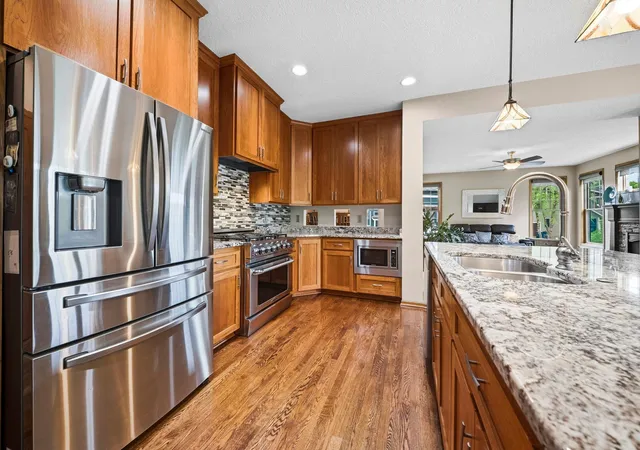5th image of 3486 Crosslough Trl, Rosemount, MN 55068 | MLS# 7103438
