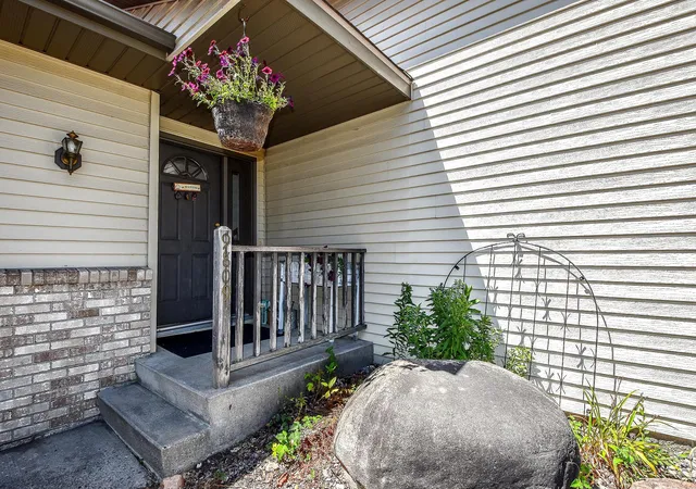 2nd image of 9809 328th St, Saint Joseph, MN 56374 | MLS# 7103442