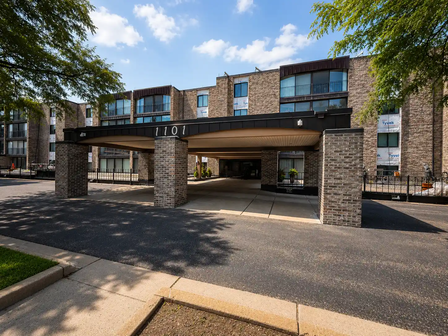 Listing Photo 2 - Condo for sale in 1101 Sibley Memorial Hwy located at 1101 Sibley Memorial Hwy, Lilydale, MN 55118 - Unit #602