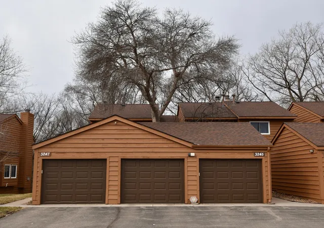 Photo 2 of Single family home for sale at 3245 Evergreen Dr, Saint Paul, MN 55121 | MLS# 7103445 | Listing updated on 2026-08-30