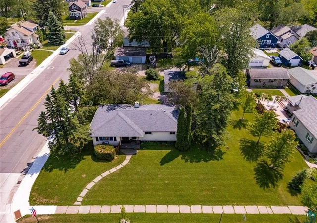 Homes for sale in Superior, WI | 702 N 21st St, Superior, WI 54880 | MLS# 7103456