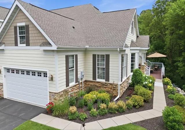 1st image of 4910 Steeplechase Ct #39, Eagan, MN 55122 | MLS# 7103461