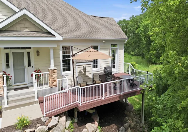 2nd image of 4910 Steeplechase Ct #39, Eagan, MN 55122 | MLS# 7103461