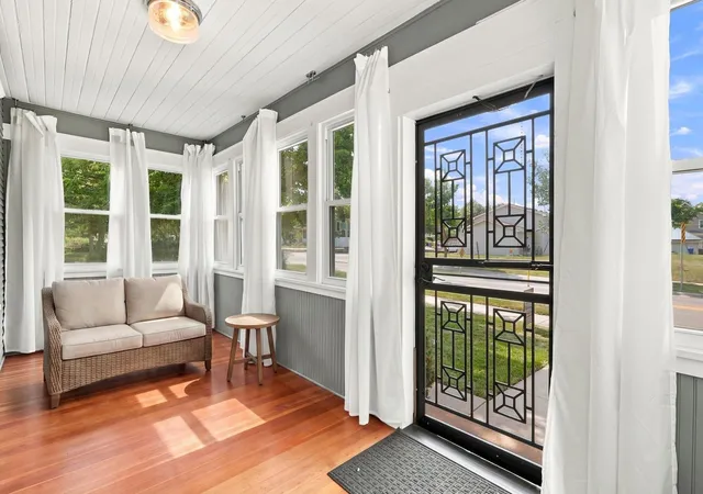 Photo 3 of Sale Pending at 3906 Lyndale Ave N, Minneapolis, MN 55412 | MLS# 7103473 | Listing updated on 2026-08-29