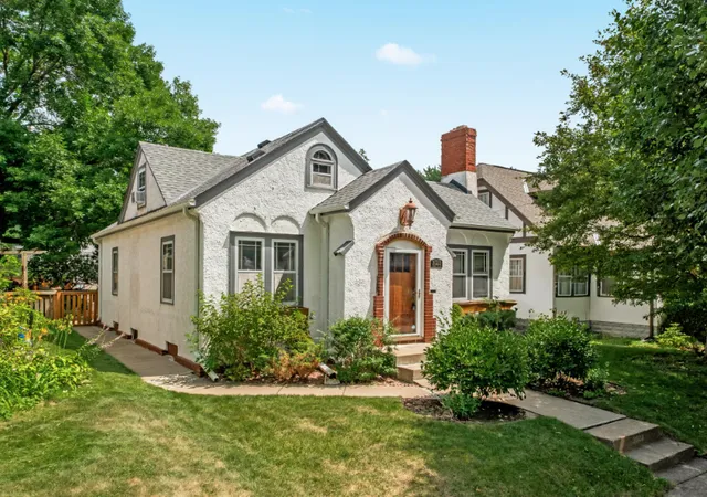 Photo 2 of Sale Pending at 3023 Ulysses St Ne, Minneapolis, MN 55418 | MLS# 7103483 | Listing updated on 2026-08-04