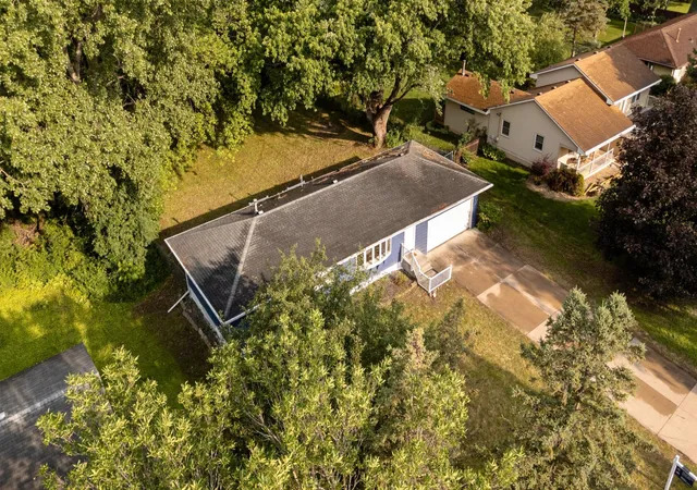 4th image of 624 20Th Ave Nw, North Saint Paul, MN 55112 | MLS# 7103493