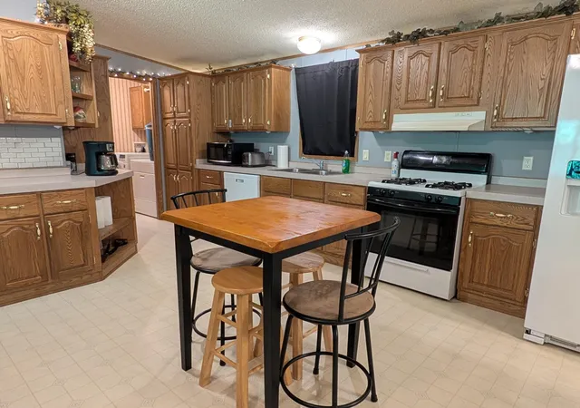 Homes for sale in Kettle River, MN | 3945 Maple St, Kettle River, MN 55757 | MLS# 7103510