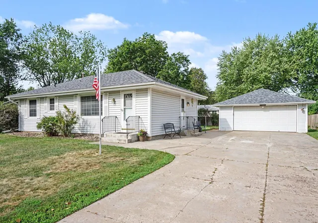 Photo 2 of Single family home for sale at 14669 Danbury Ave W, Rosemount, MN 55068 | MLS# 7103513 | Listing updated on 2026-09-04