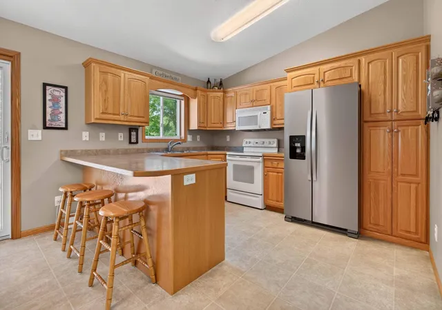 Photo 4 of Single family home for sale at 624 29th Street N, Moorhead, MN 56560 | MLS# 7103535 | Listing updated on 2026-09-29