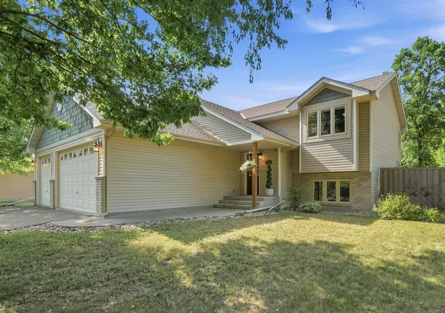 1st image of 722 79th St, Circle Pines, MN 55014 | MLS# 7103563