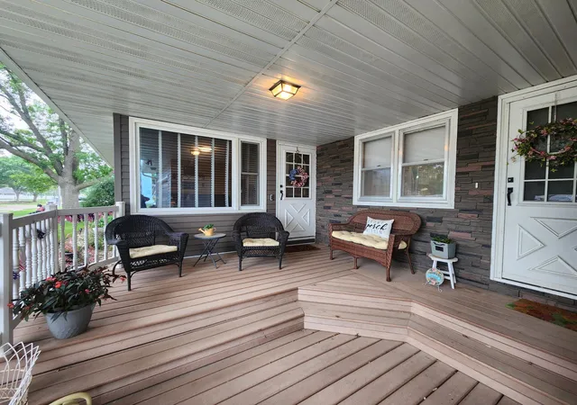 Photo 3 of Single family home for sale at 505 9th Street SW, Pipestone, MN 56164 | MLS# 7103567 | Listing updated on 2026-09-04