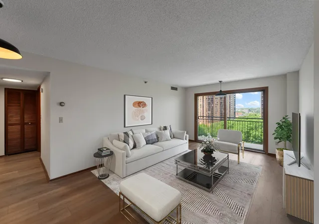 2nd image of 1225 Lasalle Ave #1106, Minneapolis, MN 55403 | MLS# 7103618