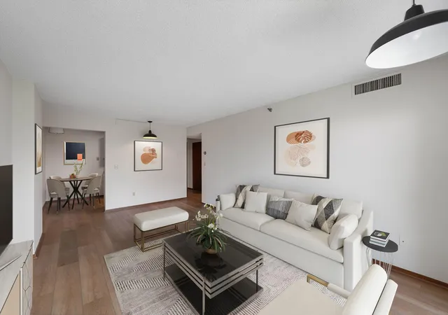 3rd image of 1225 Lasalle Ave #1106, Minneapolis, MN 55403 | MLS# 7103618