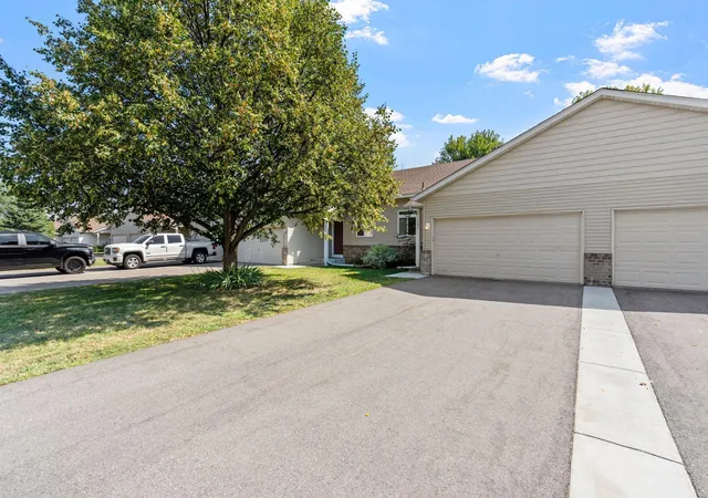 Photo 2 of Single family home for sale at 1585 Chartreux Ave, Shakopee, MN 55379 | MLS# 7103636 | Listing updated on 2026-10-08