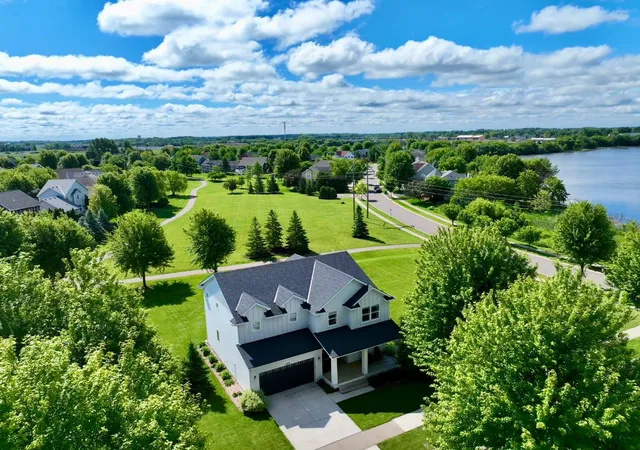 2nd image of 6694 Lakeview Cir Ne, Albertville, MN 55301 | MLS# 7103637