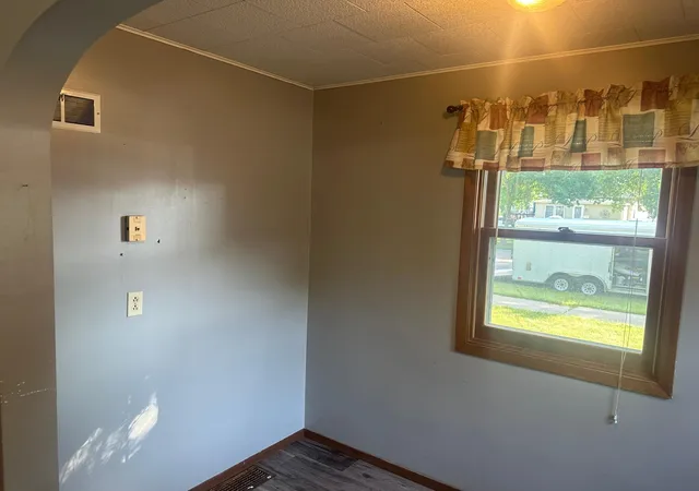 Photo 4 of Sale Pending at 313 Poplar Ave N, Canby, MN 56220 | MLS# 7103639 | Listing updated on 2026-07-25