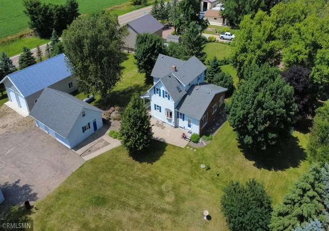 1st image of 1814 County Road 5 Nw, Annandale, MN 55302 | MLS# 7103644