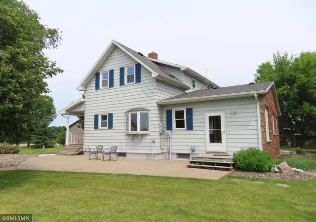 Homes for sale in Annandale, MN | 1814 County Road 5 Nw, Annandale, MN 55302 | MLS# 7103644