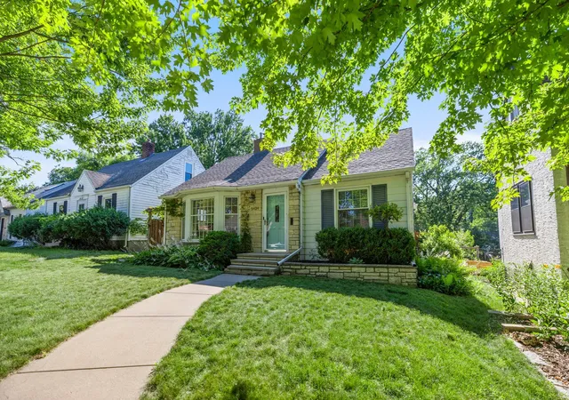 Photo 3 of Sale Pending at 5424 Aldrich Ave S, Minneapolis, MN 55419 | MLS# 7103662 | Listing updated on 2026-07-28