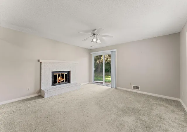 Photo 4 of Single family home for sale at 3854 Heather Dr, Saint Paul, MN 55122 | MLS# 7103674 | Listing updated on 2026-08-27