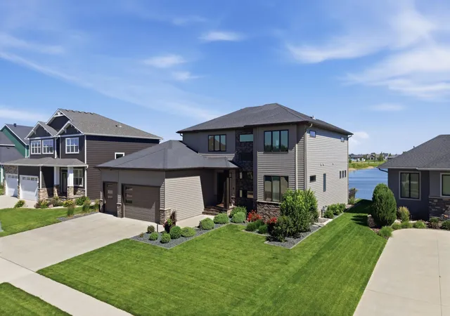 2nd image of 1467 75th Ave S, Fargo, ND 58104 | MLS# 7103698