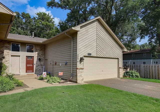 Homes for sale in Vadnais Heights, MN | 4096 Rice St, Vadnais Heights, MN 55126 | MLS# 7103709