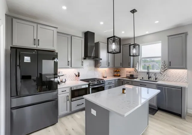 5th image of 24232 Edgewater Dr, Rogers, MN 55374 | MLS# 7103748
