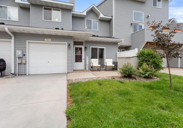 Photo 1 of Sale Pending at 701 Woodduck Dr #C, Saint Paul, MN 55125 | MLS# 7103799 | Listing updated on 2026-08-27