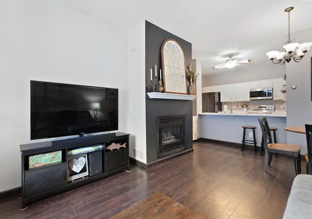Photo 2 of Sale Pending at 701 Woodduck Dr #C, Saint Paul, MN 55125 | MLS# 7103799 | Listing updated on 2026-08-27