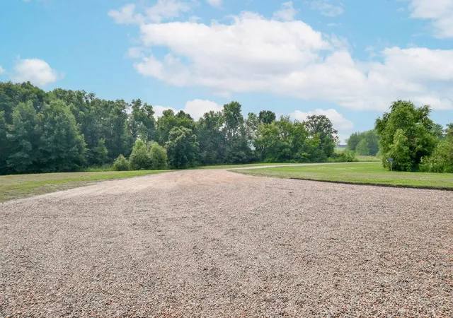 4th image of 52929 Beech Ave, Braham, MN 55006 | MLS# 7103819