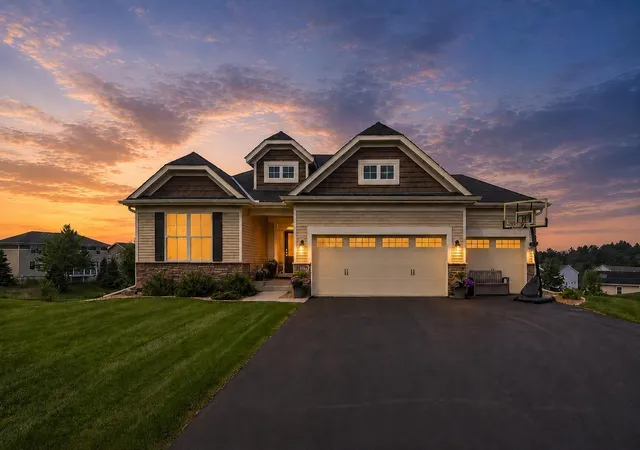 Homes for sale in Inver Grove Heights, MN | 1696 73rd St W, Inver Grove Heights, MN 55077 | MLS# 7103829