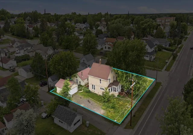 1st image of 217 3rd Ave Nw, Chisholm, MN 55719 | MLS# 7103836