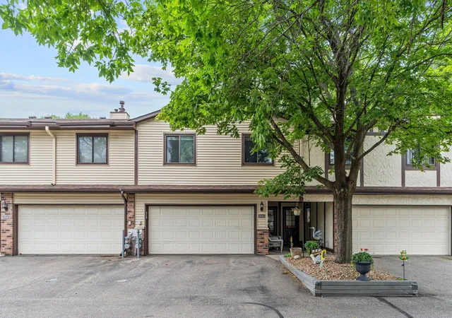 1st image of 8545 Maplebrook Pkwy N, Brooklyn Park, MN 55445 | MLS# 7103844