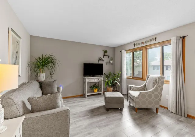 2nd image of 8545 Maplebrook Pkwy N, Brooklyn Park, MN 55445 | MLS# 7103844