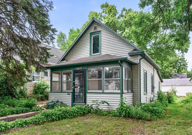 Photo 2 of Sale Pending at 4227 Humboldt Ave N, Minneapolis, MN 55412 | MLS# 7103845 | Listing updated on 2026-08-12