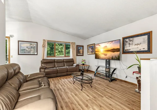 Homes for sale in Inver Grove Heights, MN | 6672 Dawn Wy, Inver Grove Heights, MN 55076 | MLS# 7103848