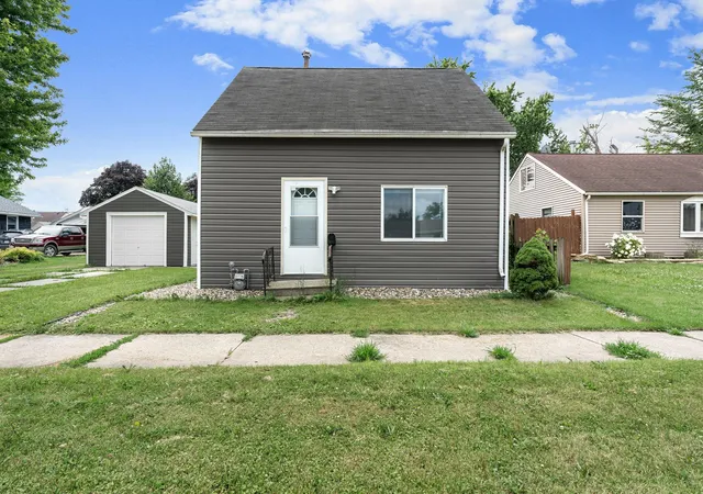 1st image of 1810 1st Ave Se, Austin, MN 55912 | MLS# 7103858